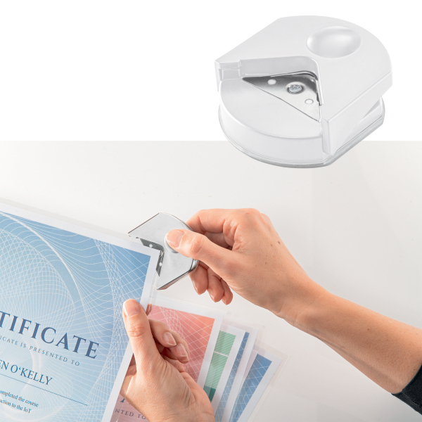 GBC Inspire+ A4 Laminator Set (White) GBC Inspire+ A4 Laminator Set (White)