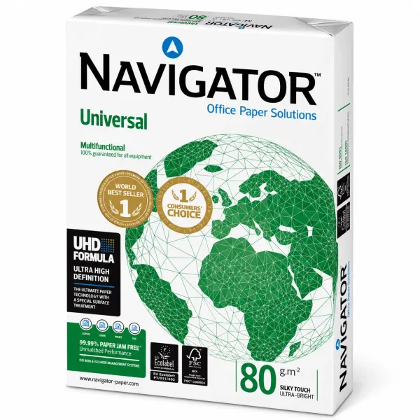 Navigator Universal A4 80gsm white copier paper box containing 5 reams of 500 sheets, 2500 sheets total